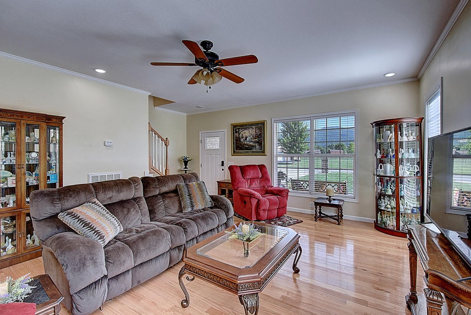 Photo #10: 120 Ledgestone Way