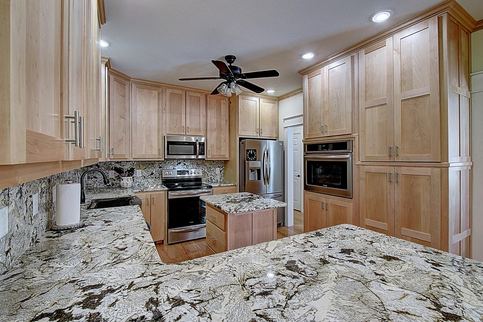 Photo #17: 120 Ledgestone Way