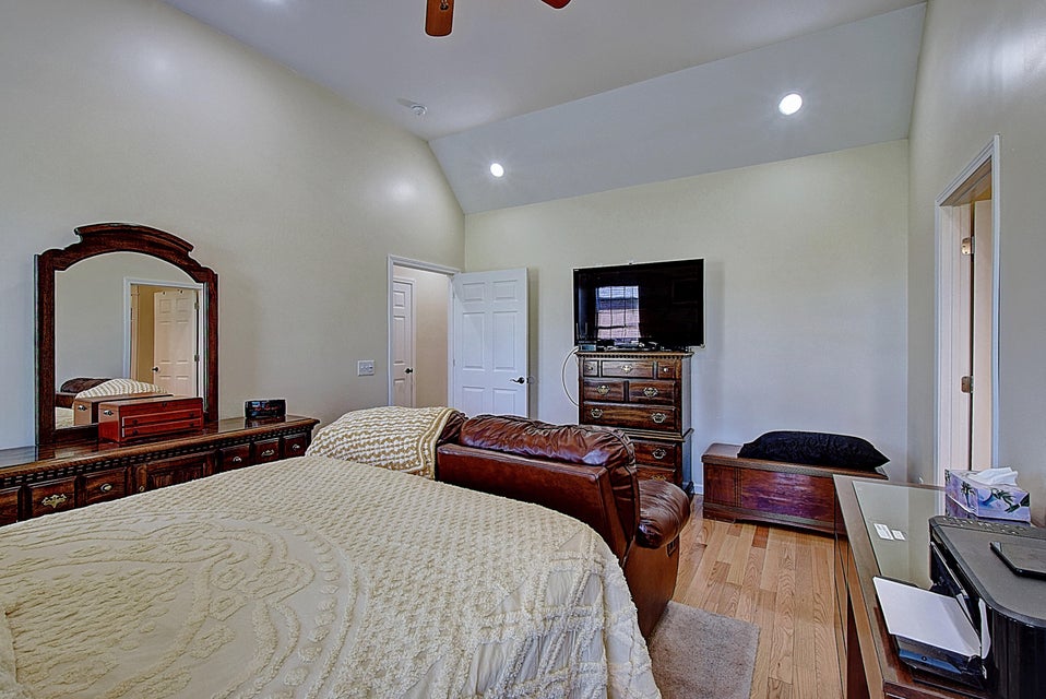 Photo #21: 120 Ledgestone Way