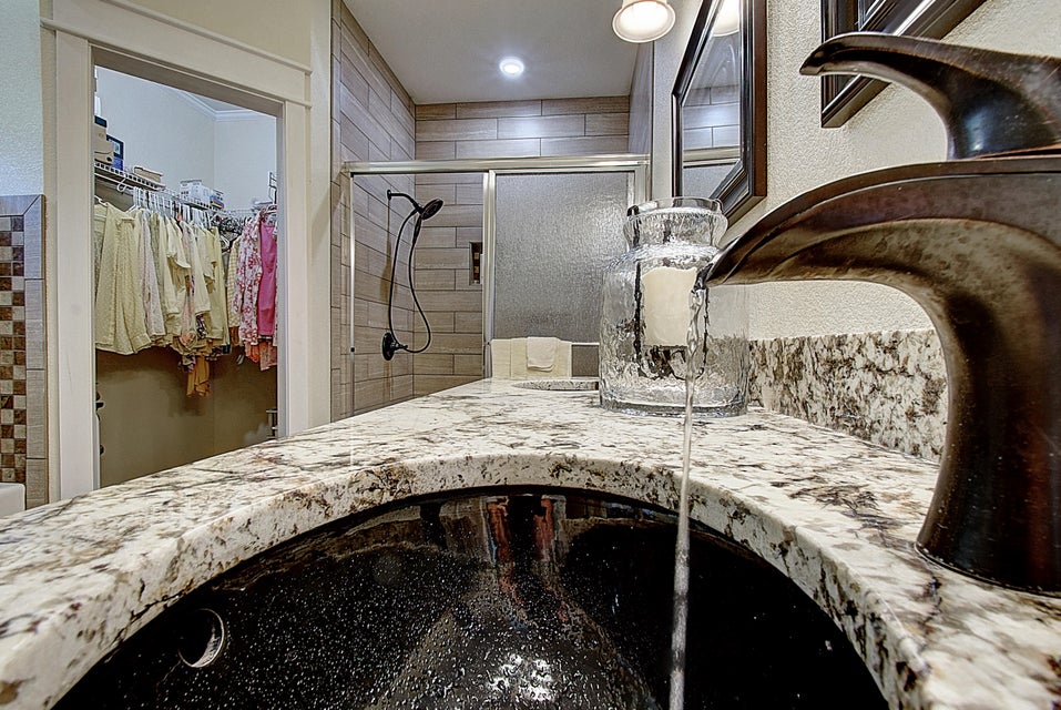 Photo #25: 120 Ledgestone Way
