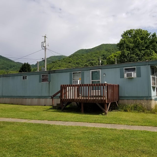 Photo #7: 202 Mountain View Drive
