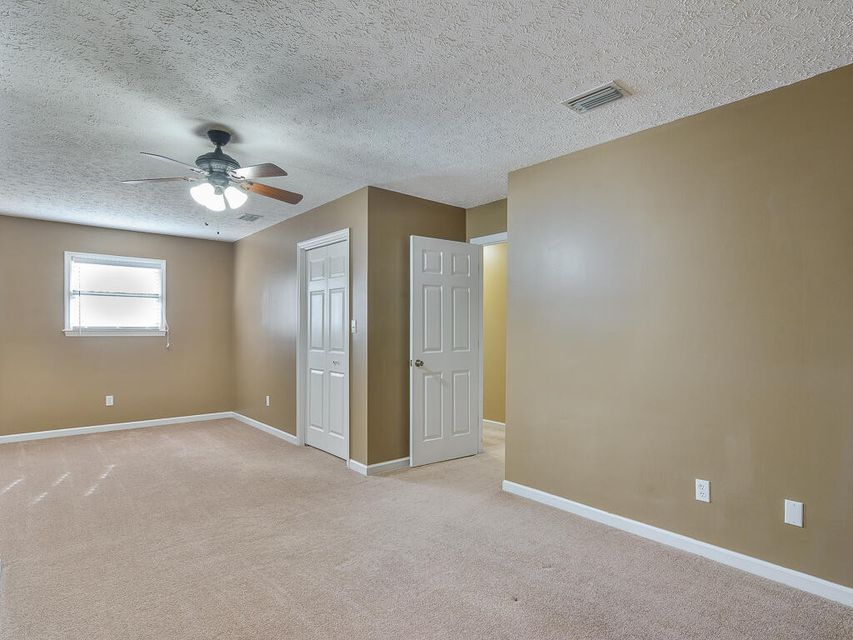 Photo #18: 213 Windridge Colony