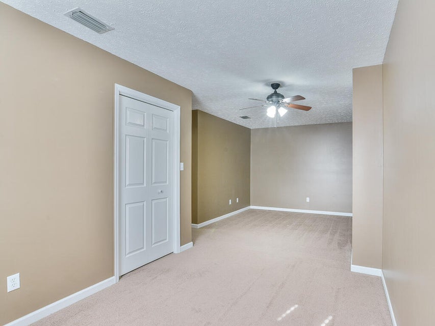 Photo #19: 213 Windridge Colony