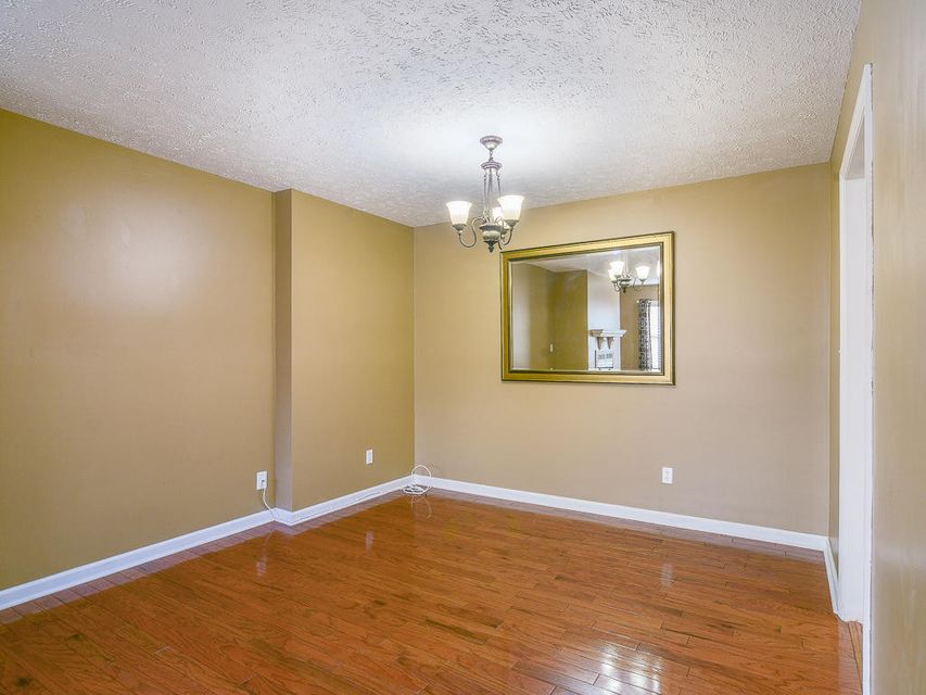Photo #11: 213 Windridge Colony