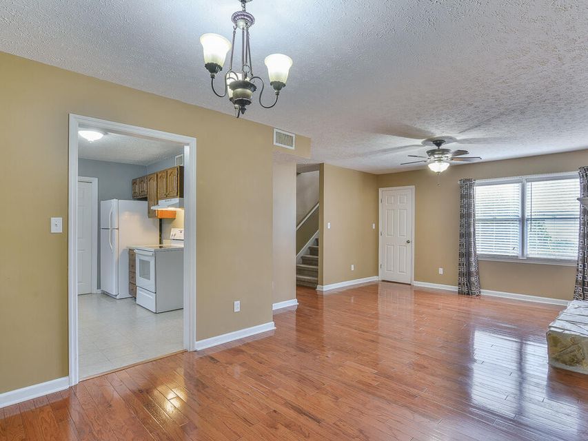 Photo #9: 213 Windridge Colony