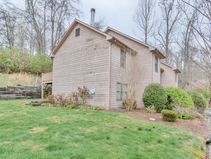 Photo #4: 213 Windridge Colony