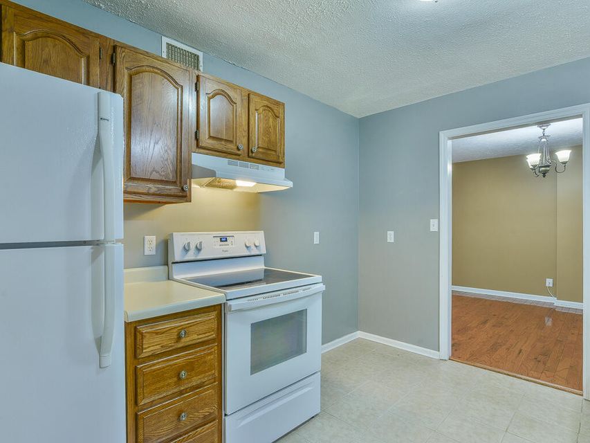 Photo #15: 213 Windridge Colony