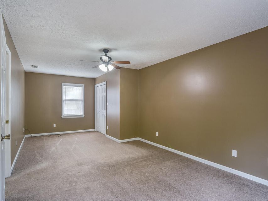 Photo #28: 213 Windridge Colony
