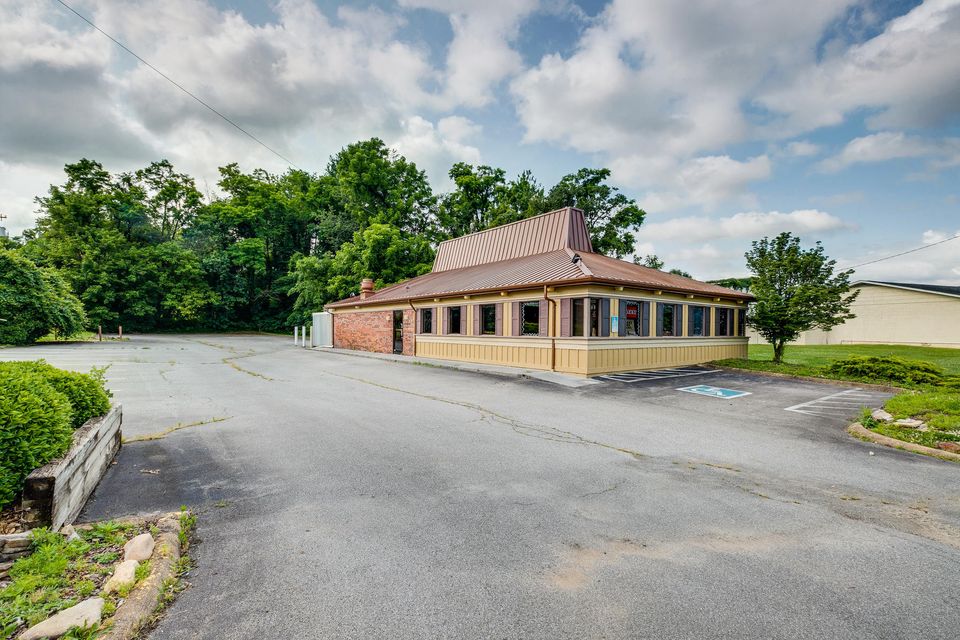 Photo #1: 1216 N Main Avenue Avenue