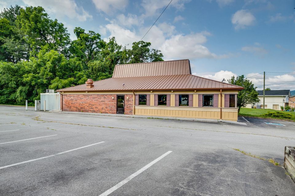 Photo #4: 1216 N Main Avenue Avenue