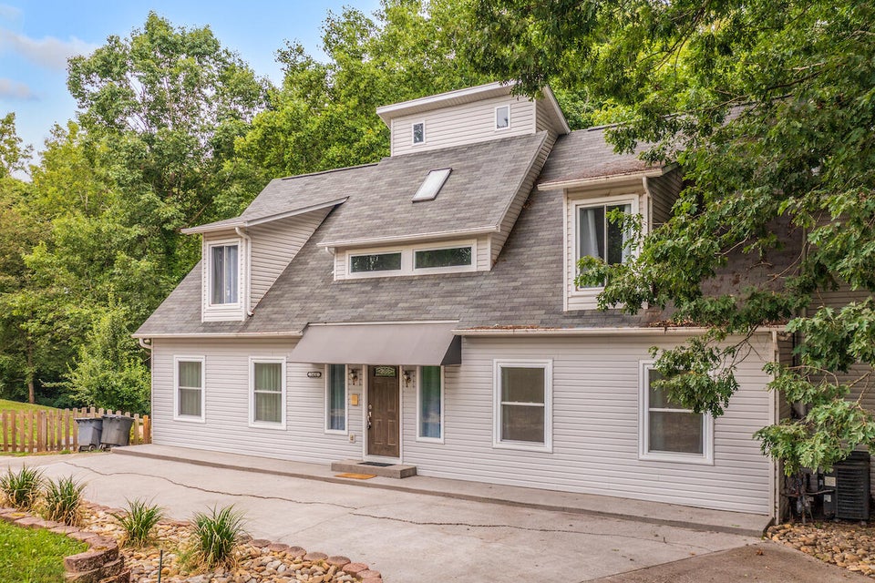 Photo #2: 3416 Saint Andrews Drive