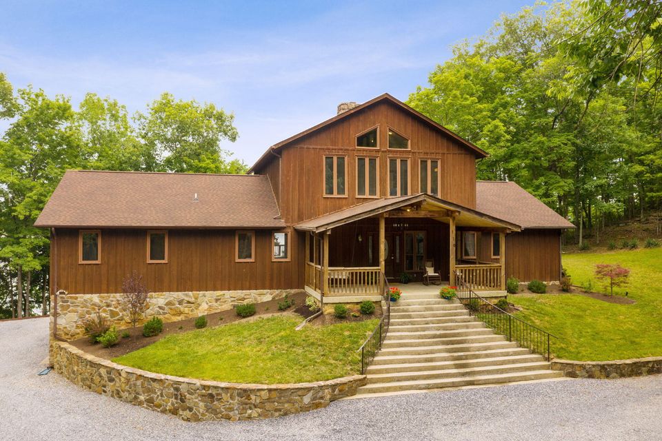 Photo #2: 119 Lakeside Drive
