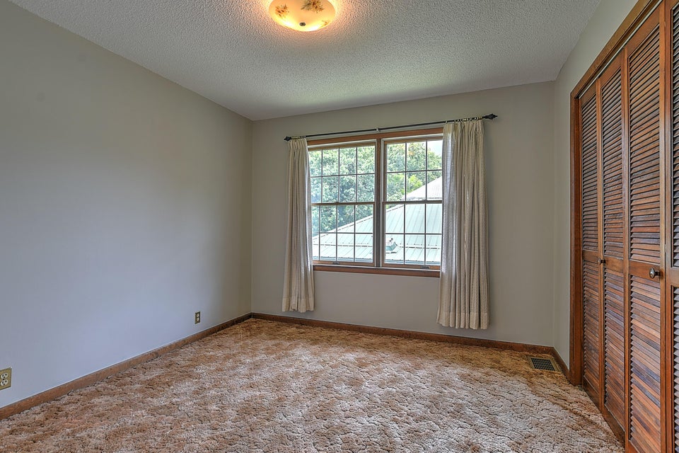 Photo #16: 424 Maple Street