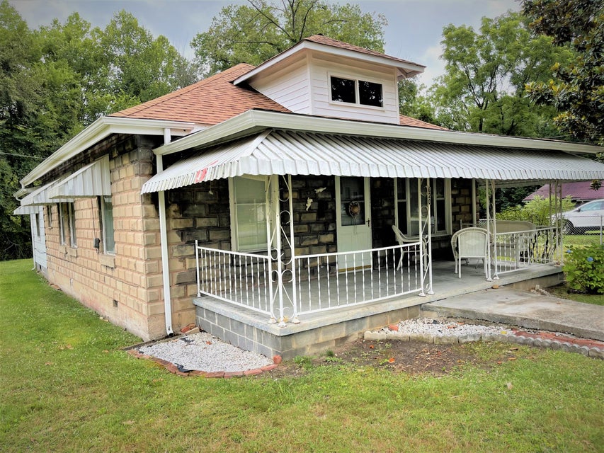 Photo #2: 620 River Street