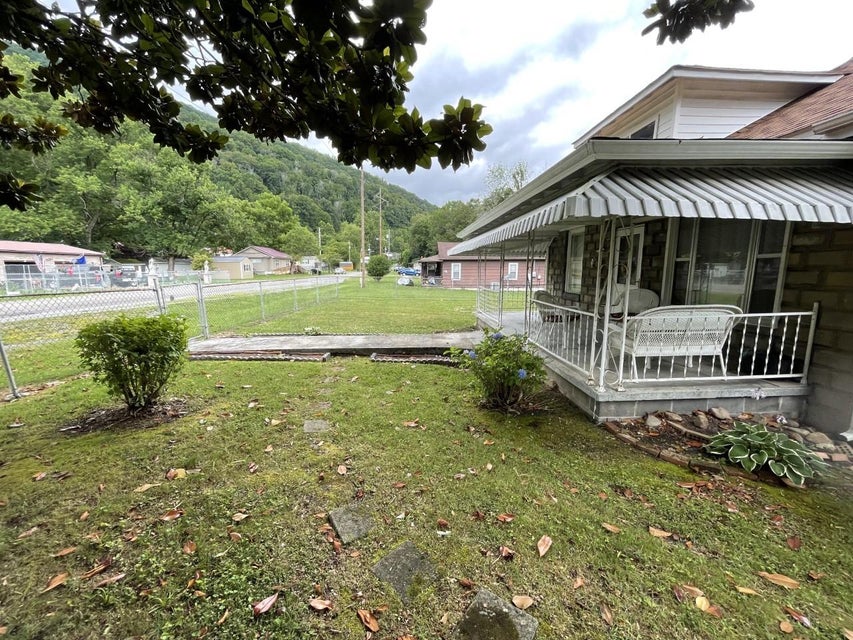 Photo #6: 620 River Street