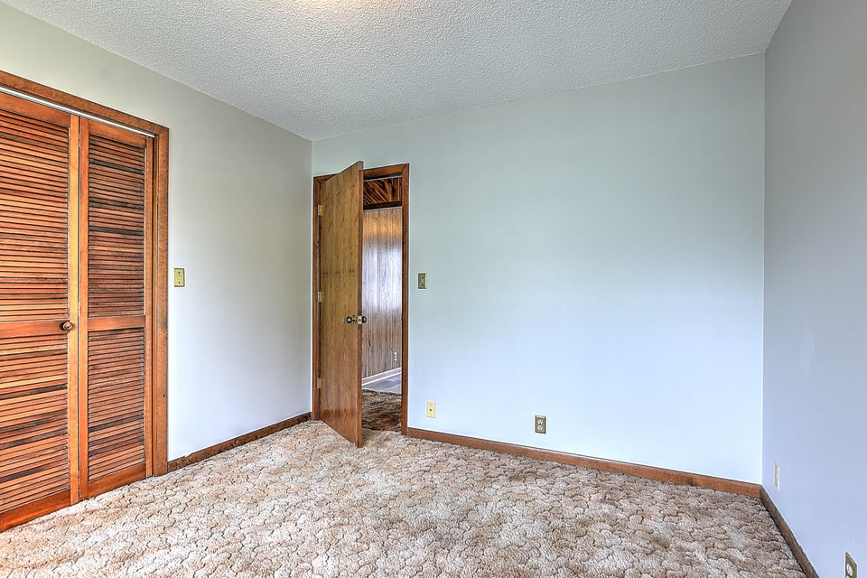 Photo #16: 424 Maple Street