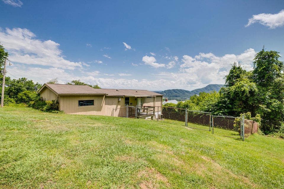 Photo #28: 1876 Lowell Drive