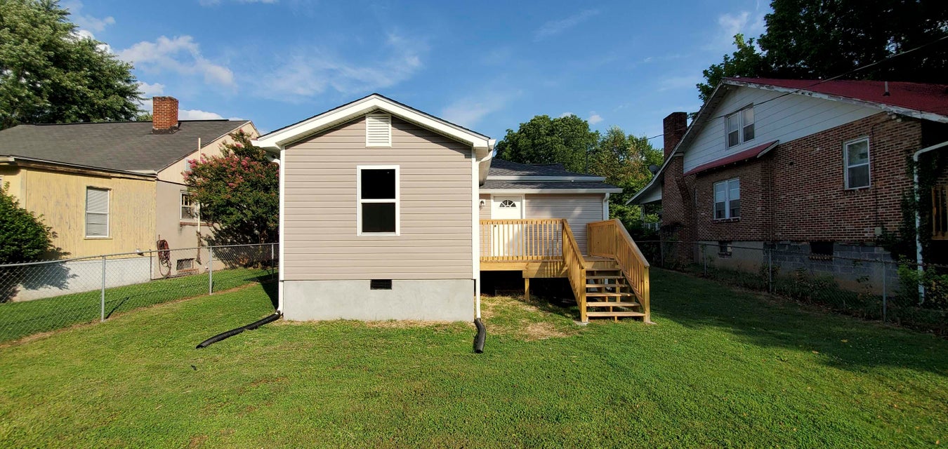 Photo #26: 1407 Watauga Avenue