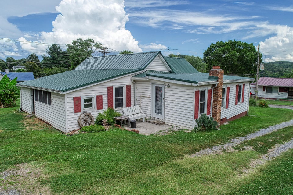 Photo #8: 805 Brummit Street