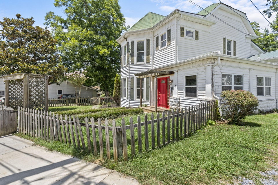 Photo #3: 414 Irish Street
