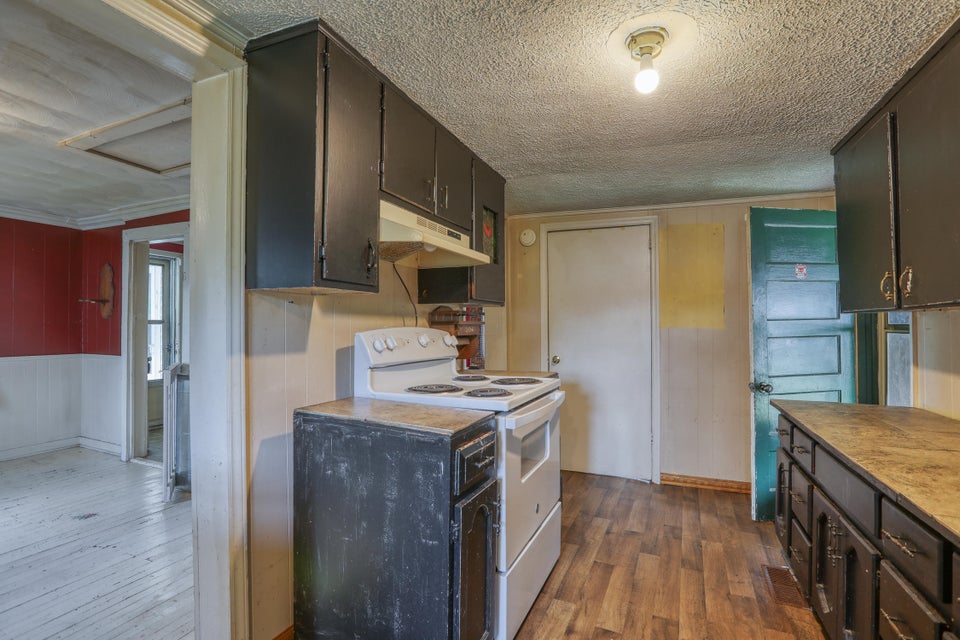 Photo #21: 805 Brummit Street