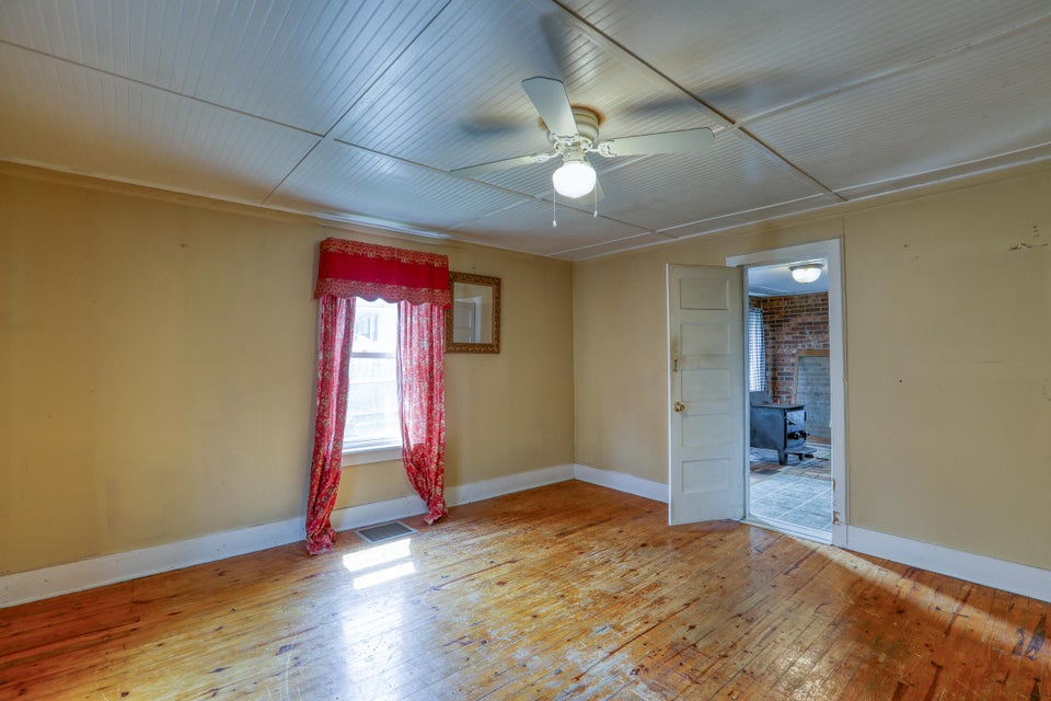 Photo #35: 805 Brummit Street