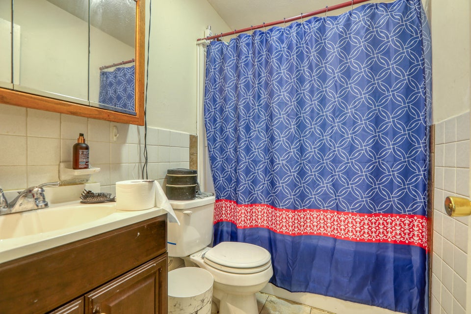 Photo #27: 217 Oak Street