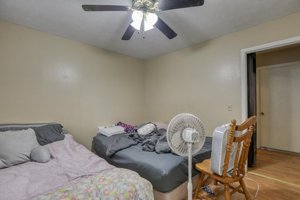 Photo #30: 217 Oak Street
