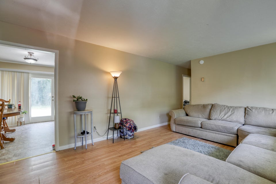 Photo #32: 217 Oak Street
