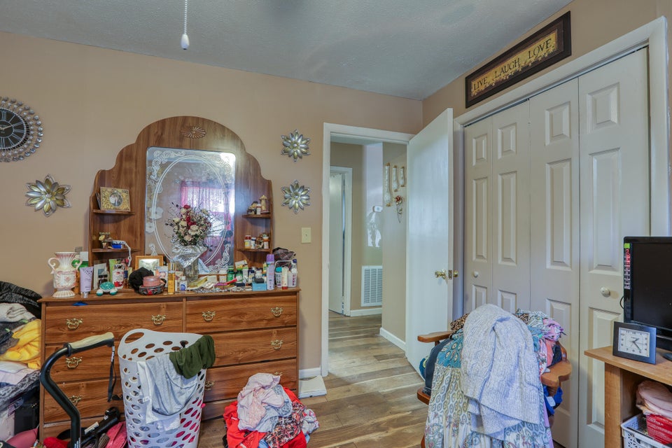 Photo #43: 217 Oak Street