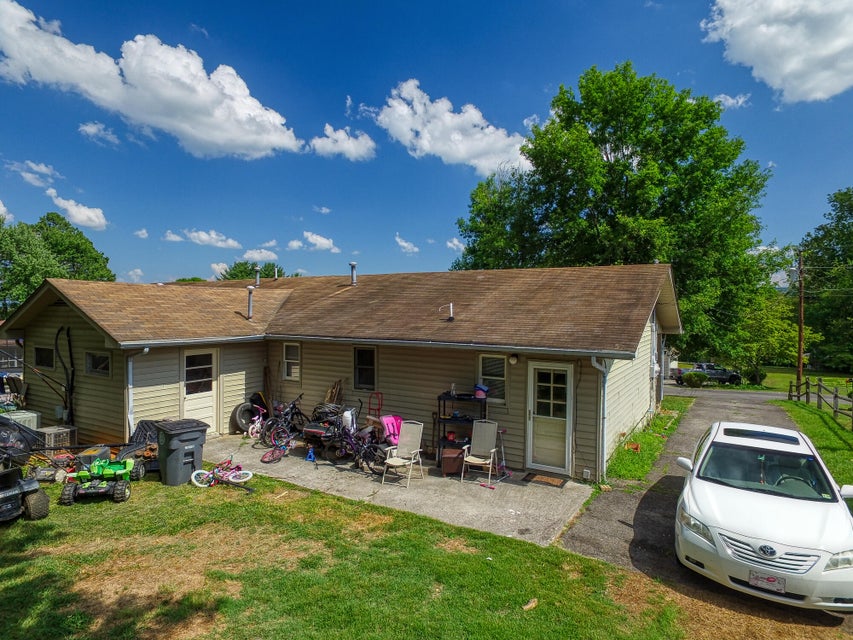 Photo #4: 216 Willow Street