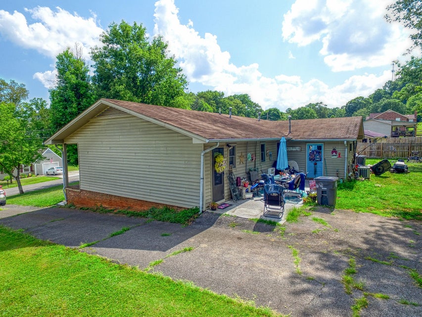 Photo #7: 216 Willow Street