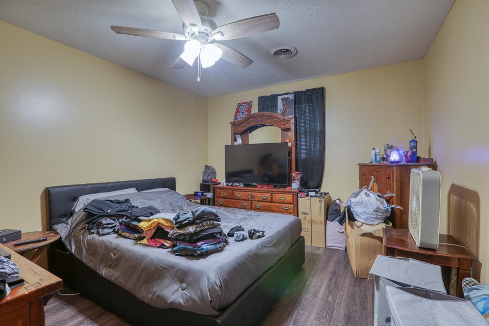 Photo #25: 216 Willow Street