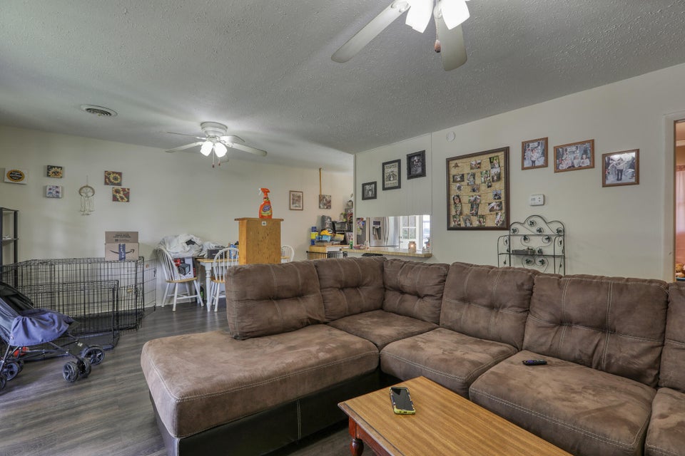 Photo #26: 216 Willow Street