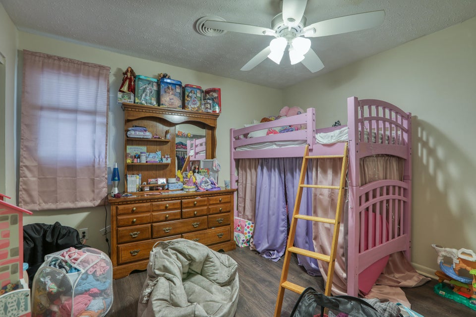 Photo #31: 216 Willow Street