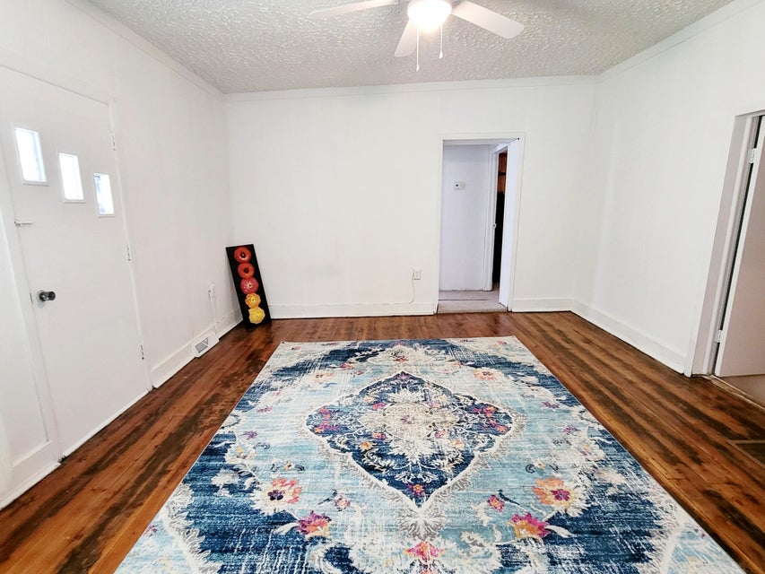 Photo #28: 3058 Aily Road