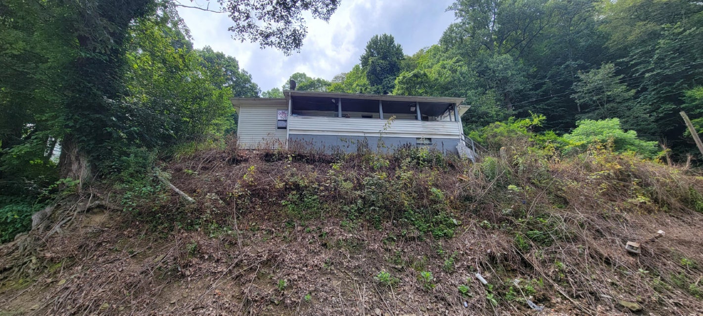 Photo #1: 1744 Monarch Road
