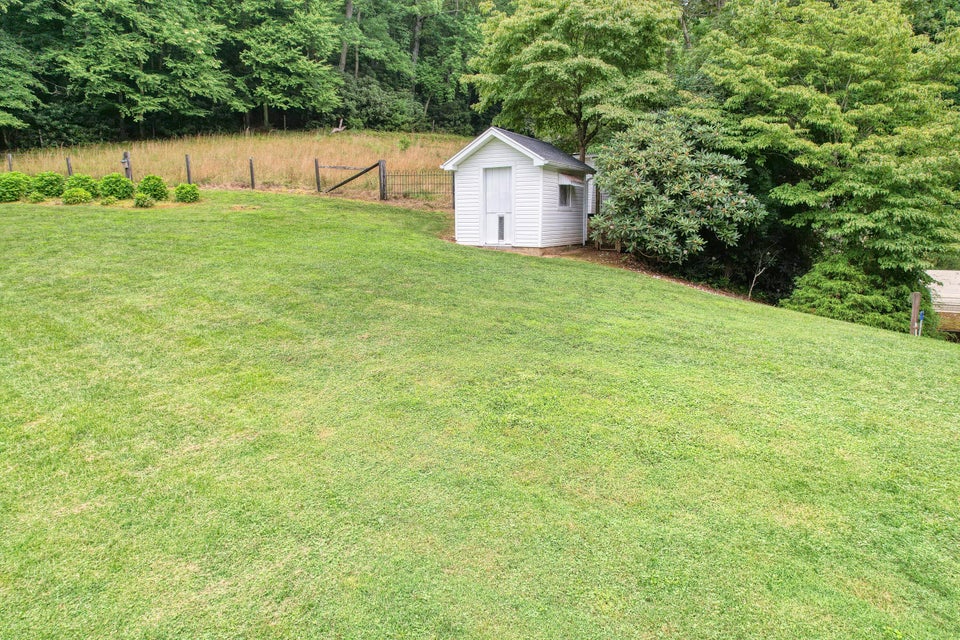 Photo #8: 525 Deer Haven Road