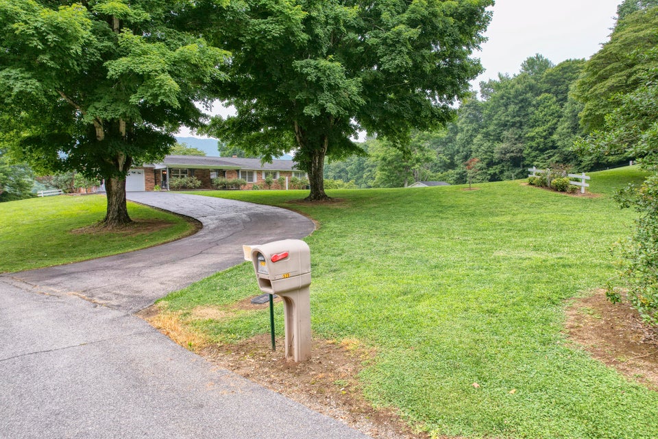 Photo #19: 525 Deer Haven Road