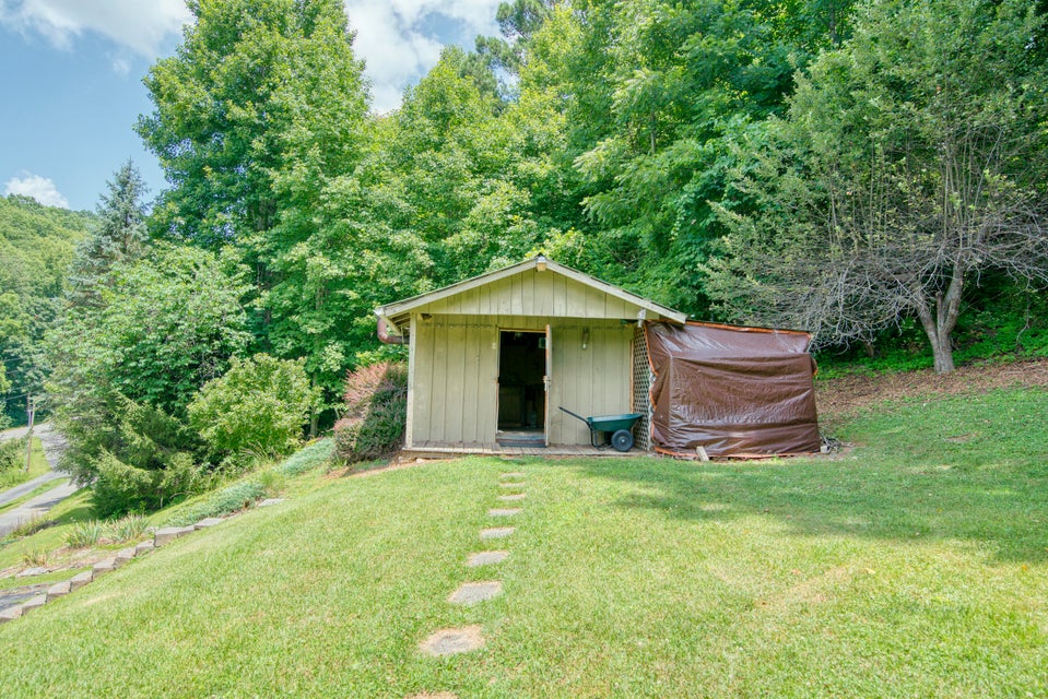 Photo #33: 5100 Chandler Rd Road