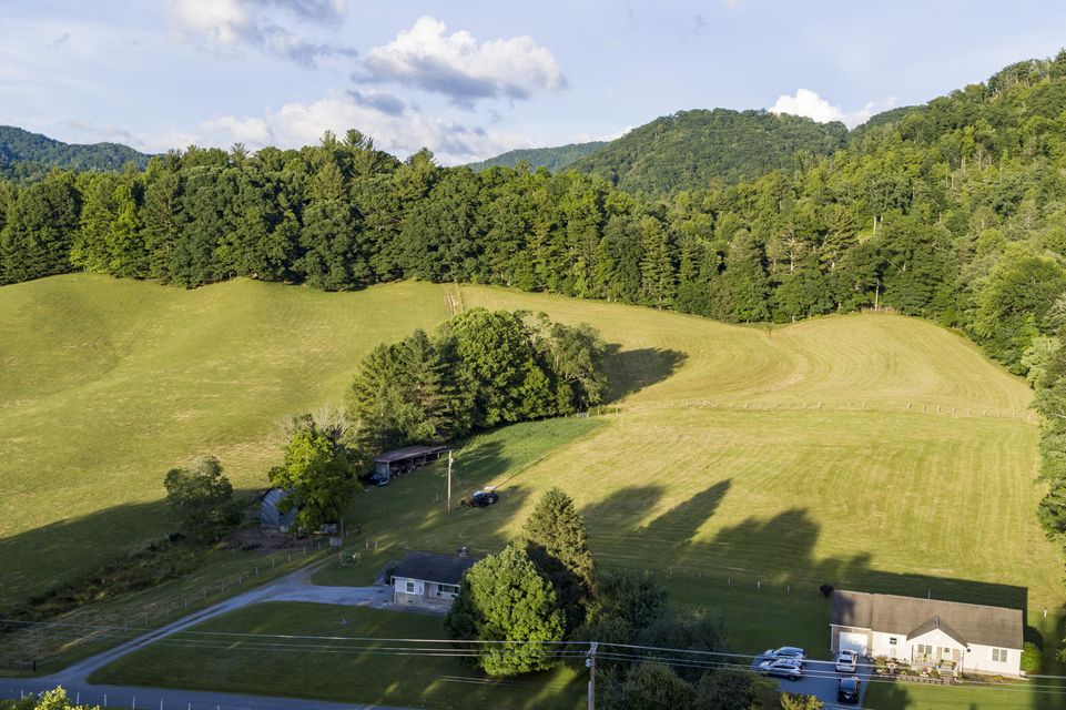 Photo #35: 205 Heaton Creek Road