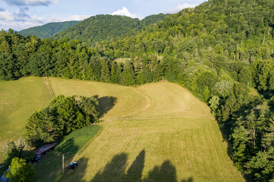 Photo #37: 205 Heaton Creek Road