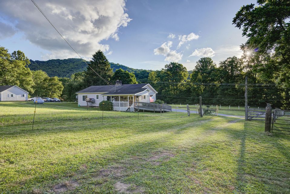 Photo #32: 205 Heaton Creek Road