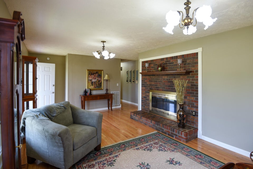 Photo #5: 2635 Warren Drive