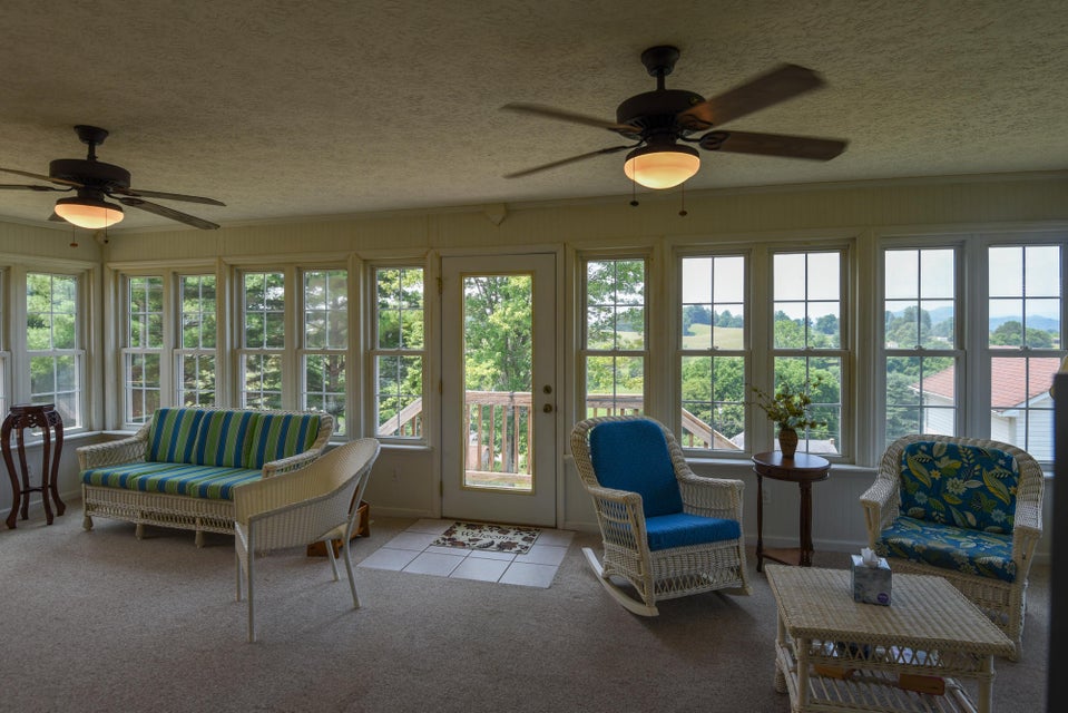 Photo #11: 2635 Warren Drive