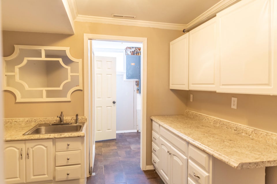 Photo #25: 4051 Skyland Drive