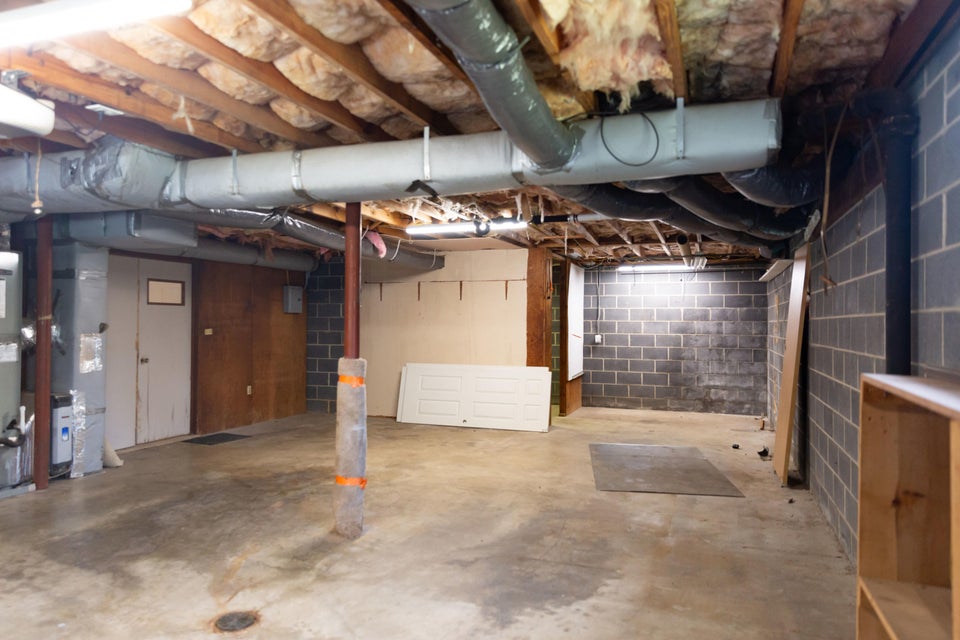 Photo #26: 4051 Skyland Drive