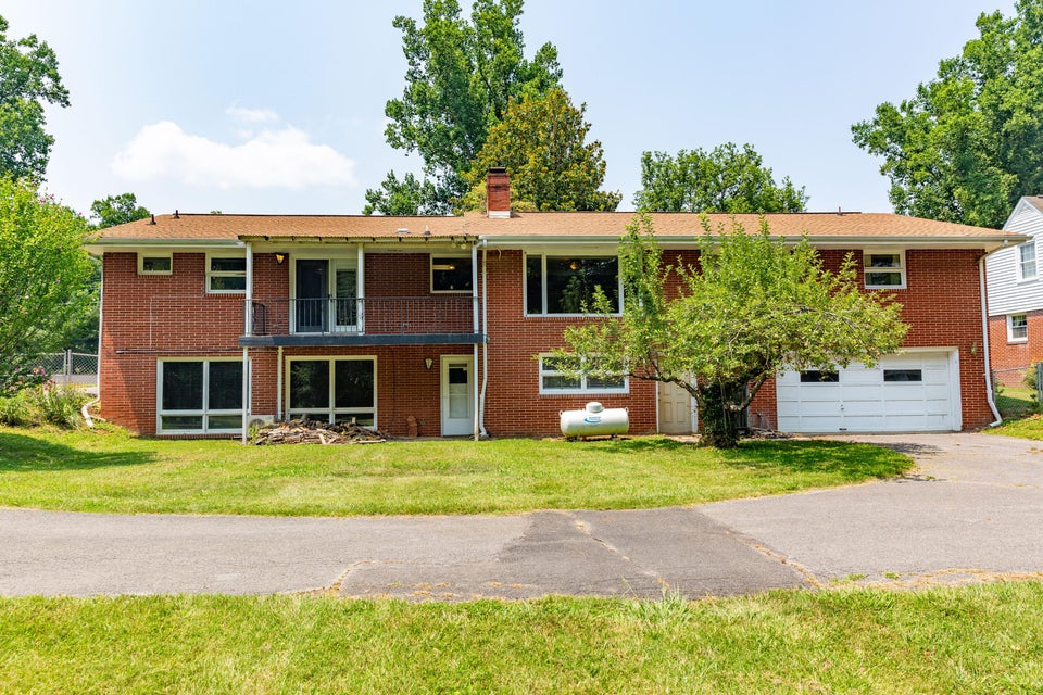 Photo #30: 4051 Skyland Drive