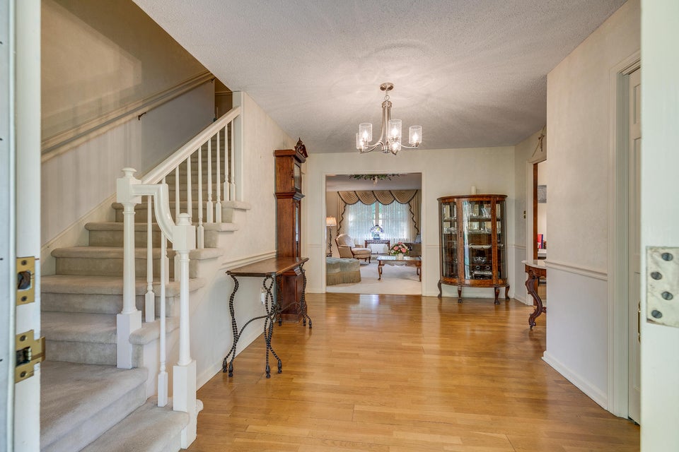 Photo #5: 2225 Sheffield Street