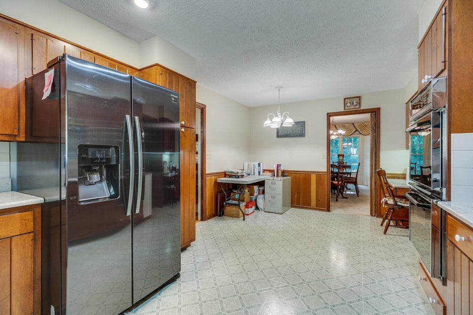 Photo #17: 2225 Sheffield Street